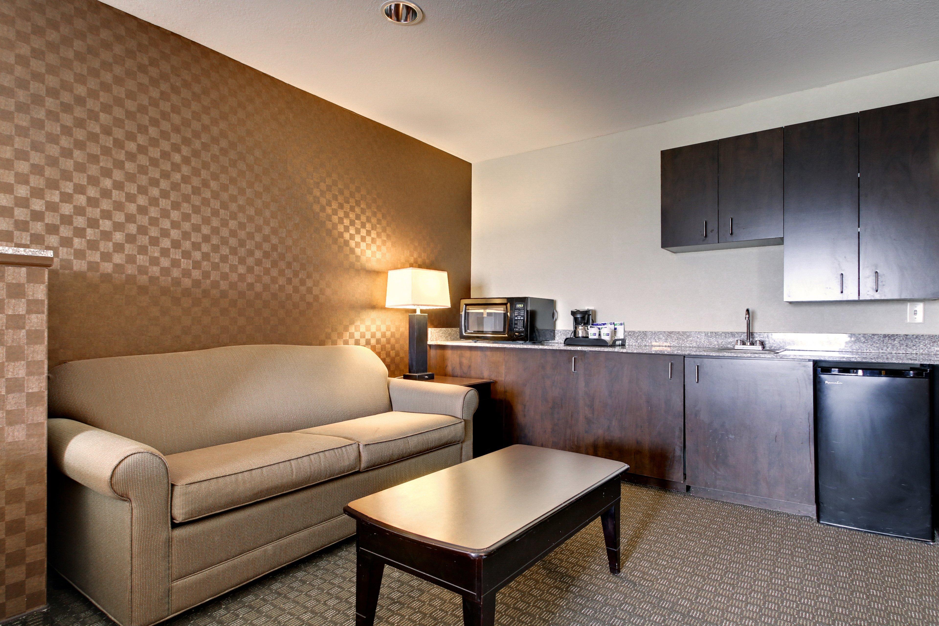 Holiday Inn Express Peru-Lasalle Area By Ihg Exterior photo